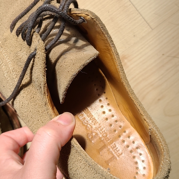 Tan or crm colored shoes - Picture 3 of 3